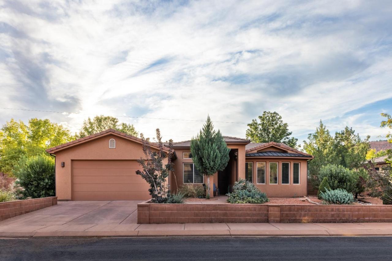 Luxury 3br In Upscale Neighborhood Pet Friendly *